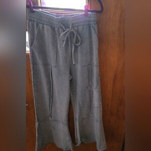 Beautiful blue Sage & Fig Wide Leg Comfy Star Pants w/Elastic Waist